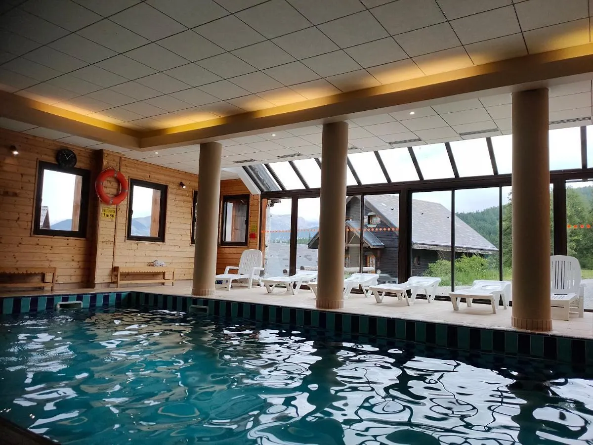 Risoul Appartement 2 chambres Piscine Balcons de Sirius